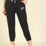 Women Black Capri